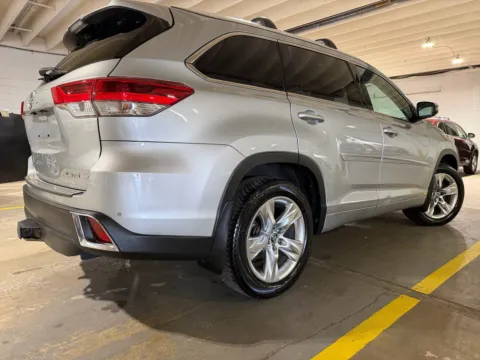 More photos of 2017 Toyota Highlander Limited at 101 Motors, NJ