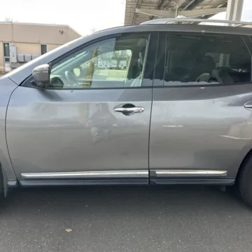 More photos of 2018 Nissan Pathfinder Platinum at 101 Motors, NJ