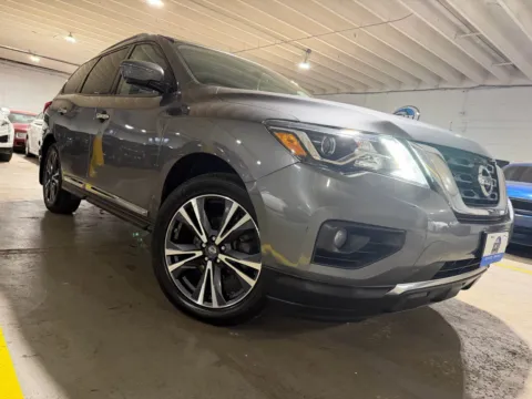 More photos of 2018 Nissan Pathfinder Platinum at 101 Motors, NJ