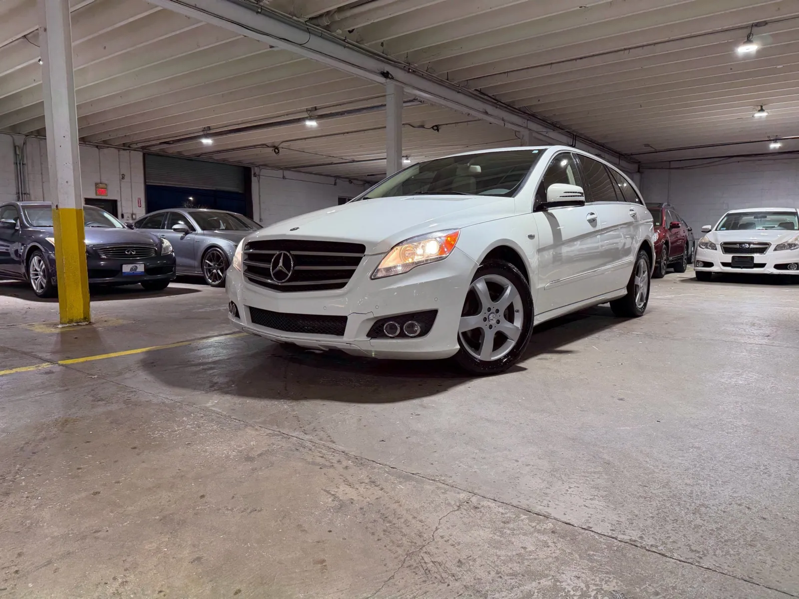2011 Mercedes-Benz R 350 BlueTEC 4MATIC for sale in Carlstadt, NJ