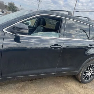 More photos of 2018 Toyota Highlander SE at 101 Motors, NJ