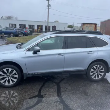 More photos of 2016 Subaru Outback 2.5i Limited at 101 Motors, NJ