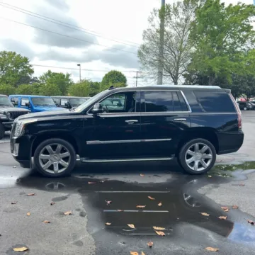 Another view of 2016 Cadillac Escalade Luxury Collection for sale in Carlstadt, NJ at 101 Motors