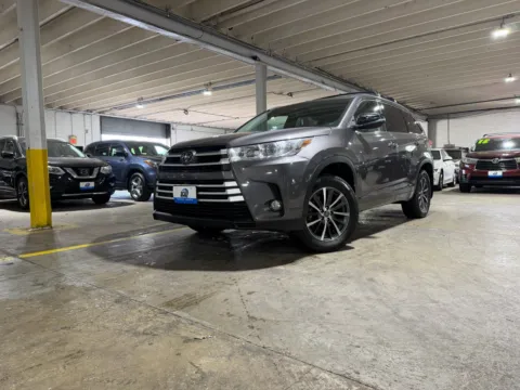 Gray 2017 Toyota Highlander XLE for sale in Carlstadt, NJ