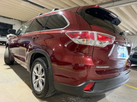 Another view of 2015 Toyota Highlander XLE V6 for sale in Carlstadt, NJ at 101 Motors