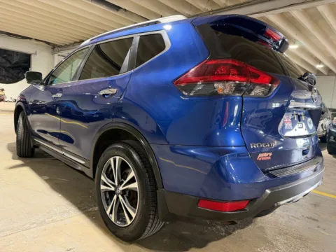 Another view of 2018 Nissan Rogue SL for sale in Carlstadt, NJ at 101 Motors