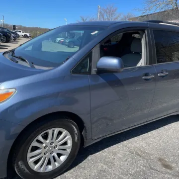 Photos of 2017 Toyota Sienna XLE 8 Passenger for sale in Carlstadt, NJ at 101 Motors