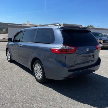 More photos of 2017 Toyota Sienna XLE 8 Passenger at 101 Motors, NJ