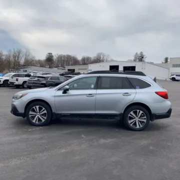 Another view of 2018 Subaru Outback 2.5i Limited for sale in Carlstadt, NJ at 101 Motors