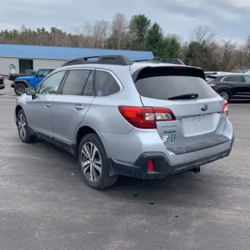 More photos of 2018 Subaru Outback 2.5i Limited at 101 Motors, NJ