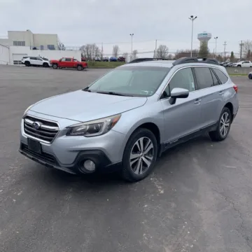 Silver 2018 Subaru Outback 2.5i Limited for sale in Carlstadt, NJ