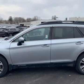 More photos of 2018 Subaru Outback 2.5i Limited at 101 Motors, NJ