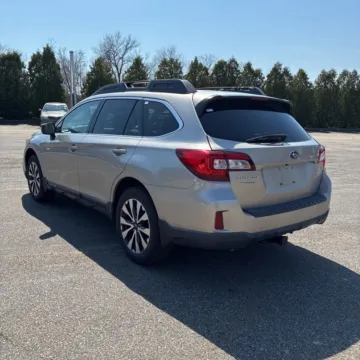More photos of 2015 Subaru Outback 2.5i Limited at 101 Motors, NJ
