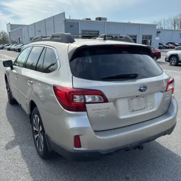 More photos of 2017 Subaru Outback 2.5i Limited at 101 Motors, NJ
