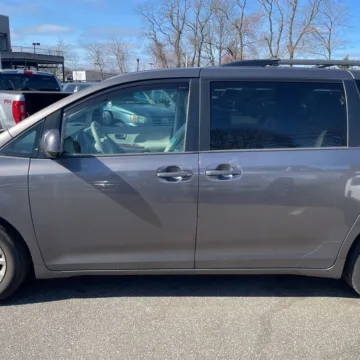 More photos of 2014 Toyota Sienna XLE V6 8 Passenger at 101 Motors, NJ