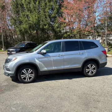 Another view of 2017 Honda Pilot EX-L for sale in Carlstadt, NJ at 101 Motors