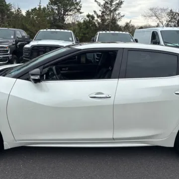More photos of 2016 Nissan Maxima 3.5 Platinum at 101 Motors, NJ