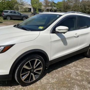 Photos of 2018 Nissan Rogue Sport SL for sale in Carlstadt, NJ at 101 Motors