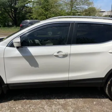 More photos of 2018 Nissan Rogue Sport SL at 101 Motors, NJ