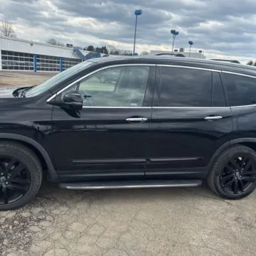 More photos of 2018 Honda Pilot Touring at 101 Motors, NJ