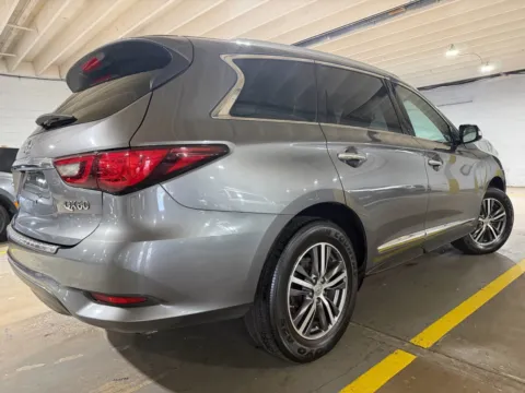 More photos of 2018 INFINITI QX60 at 101 Motors, NJ