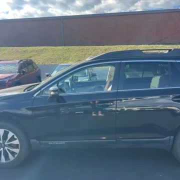 More photos of 2017 Subaru Outback 2.5i Limited at 101 Motors, NJ