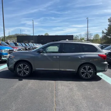 Another view of 2018 Nissan Pathfinder Platinum for sale in Carlstadt, NJ at 101 Motors