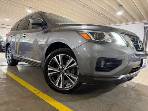 More photos of 2018 Nissan Pathfinder Platinum at 101 Motors, NJ