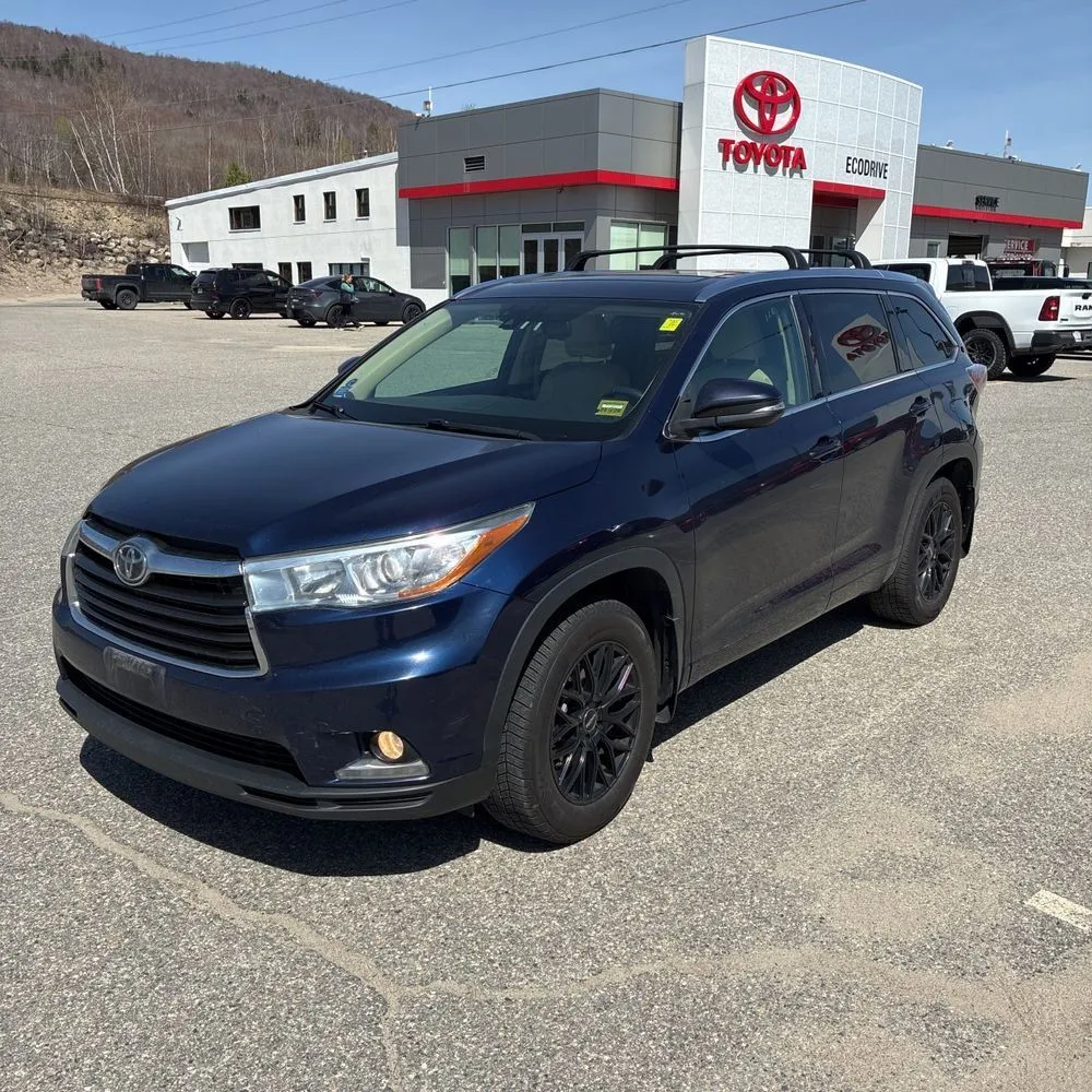 Blue 2016 Toyota Highlander Limited Platinum V6 for sale in Carlstadt, NJ