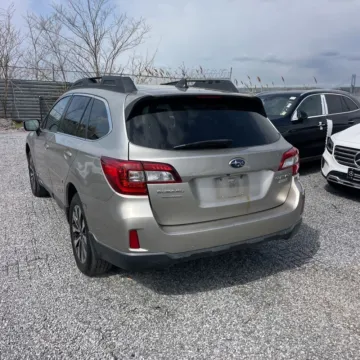 More photos of 2017 Subaru Outback 2.5i Limited at 101 Motors, NJ