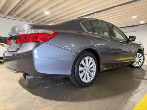 More photos of 2015 Honda Accord EX-L at 101 Motors, NJ