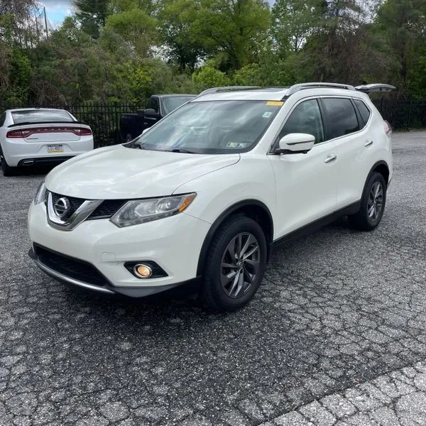 White 2016 Nissan Rogue SL for sale in Carlstadt, NJ