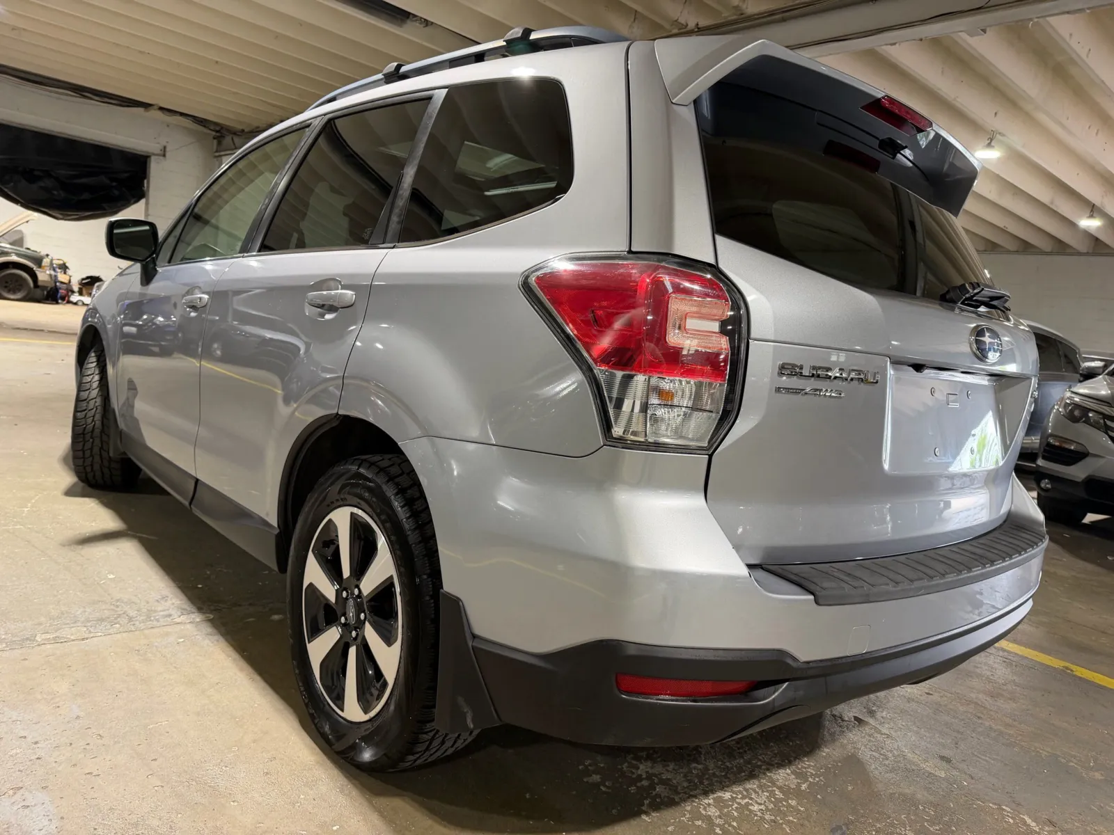 Subaru Forester photo 3