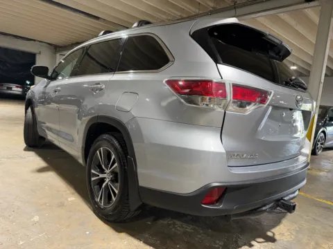 Another view of 2016 Toyota Highlander XLE V6 for sale in Carlstadt, NJ at 101 Motors