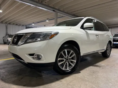 Photos of 2015 Nissan Pathfinder SL for sale in Carlstadt, NJ at 101 Motors