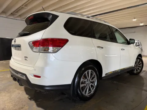 More photos of 2015 Nissan Pathfinder SL at 101 Motors, NJ