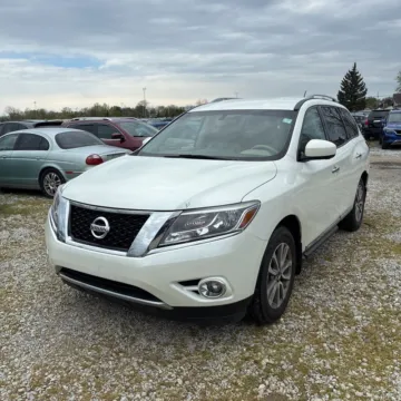 White 2015 Nissan Pathfinder SL for sale in Carlstadt, NJ