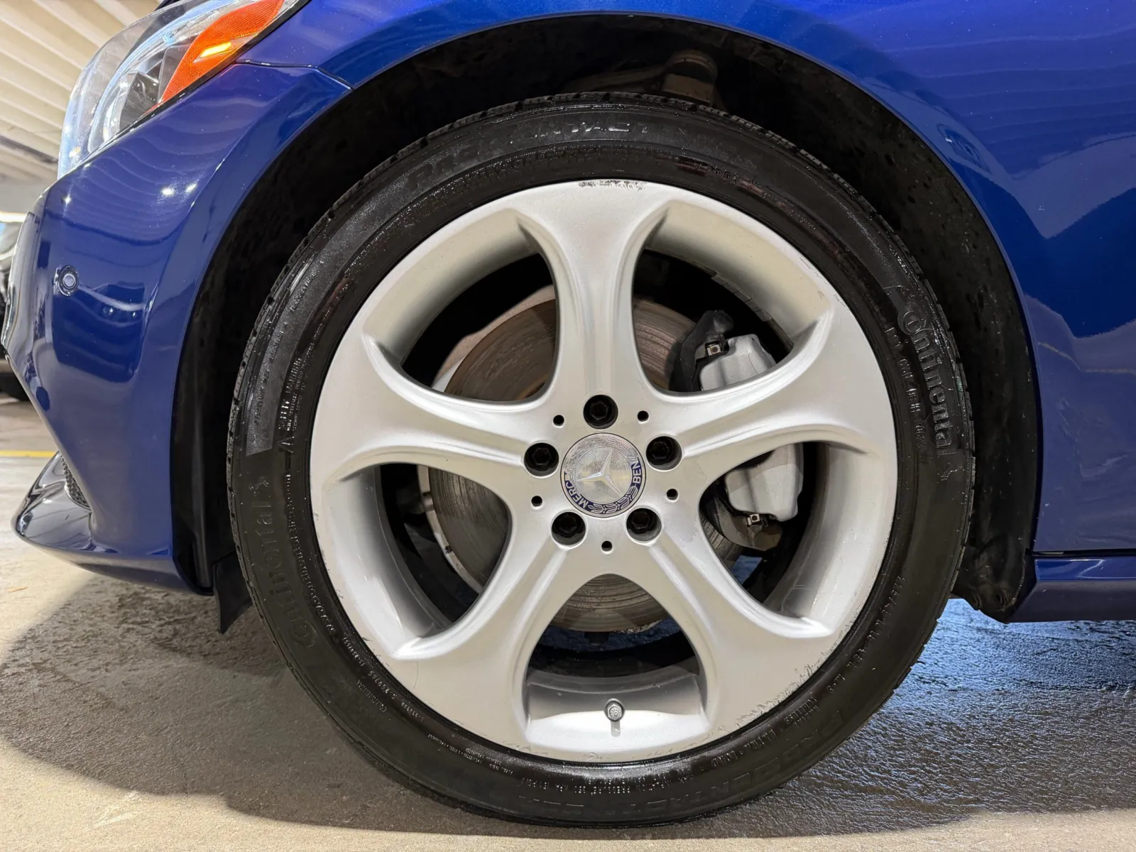 Mercedes-Benz C300 photo 17