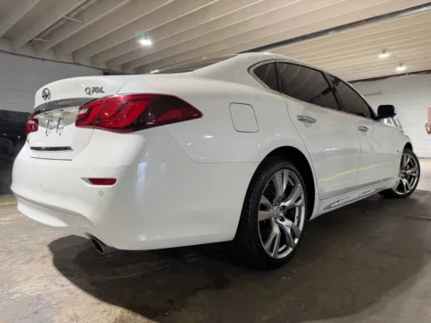 More photos of 2018 INFINITI Q70L 3.7X LUXE at 101 Motors, NJ