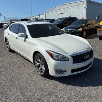 More photos of 2018 INFINITI Q70L 3.7X LUXE at 101 Motors, NJ