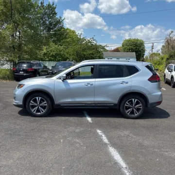 Another view of 2018 Nissan Rogue SL for sale in Carlstadt, NJ at 101 Motors