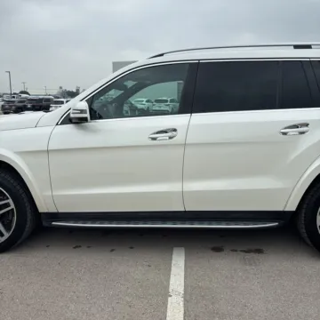 More photos of 2017 Mercedes-Benz GLS 550 4MATIC at 101 Motors, NJ