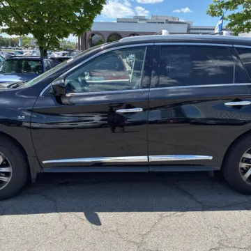 More photos of 2015 INFINITI QX60 at 101 Motors, NJ