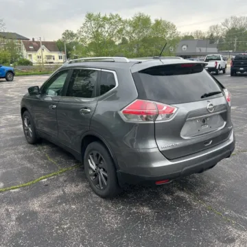 More photos of 2016 Nissan Rogue SL at 101 Motors, NJ