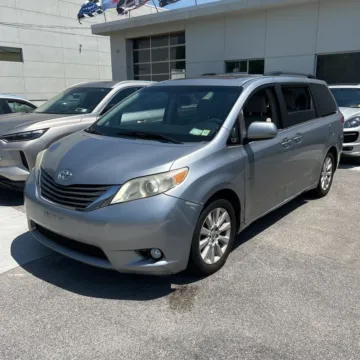 Silver 2013 Toyota Sienna XLE 7 Passenger for sale in Carlstadt, NJ