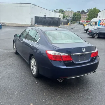 More photos of 2015 Honda Accord EX-L V-6 at 101 Motors, NJ