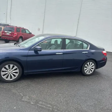 More photos of 2015 Honda Accord EX-L V-6 at 101 Motors, NJ