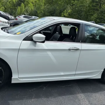 More photos of 2017 Honda Accord Sport SE at 101 Motors, NJ