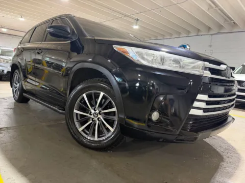 More photos of 2018 Toyota Highlander XLE at 101 Motors, NJ