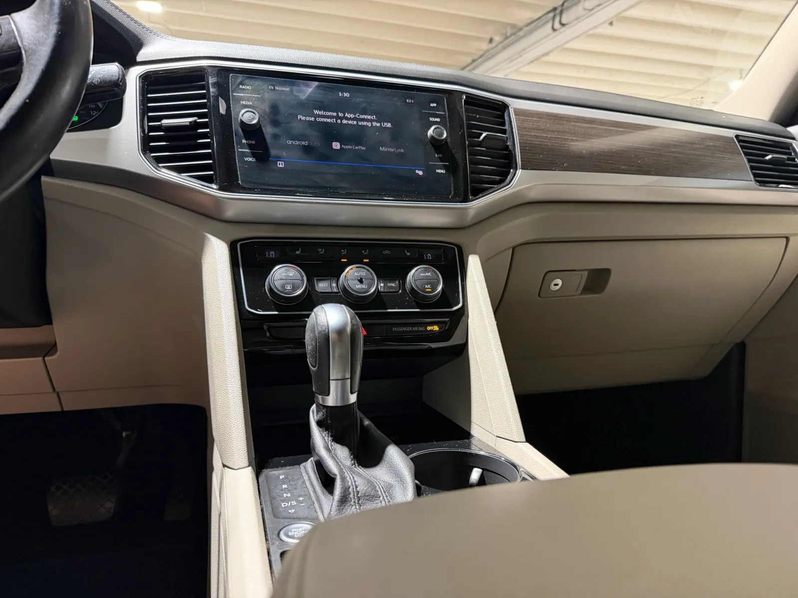 Volkswagen Atlas photo 17